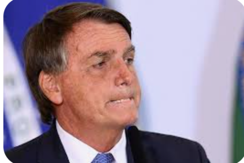 Sob Risco de fuga, Bolsonaro é obrigado a usar tornozeleira eletrônica